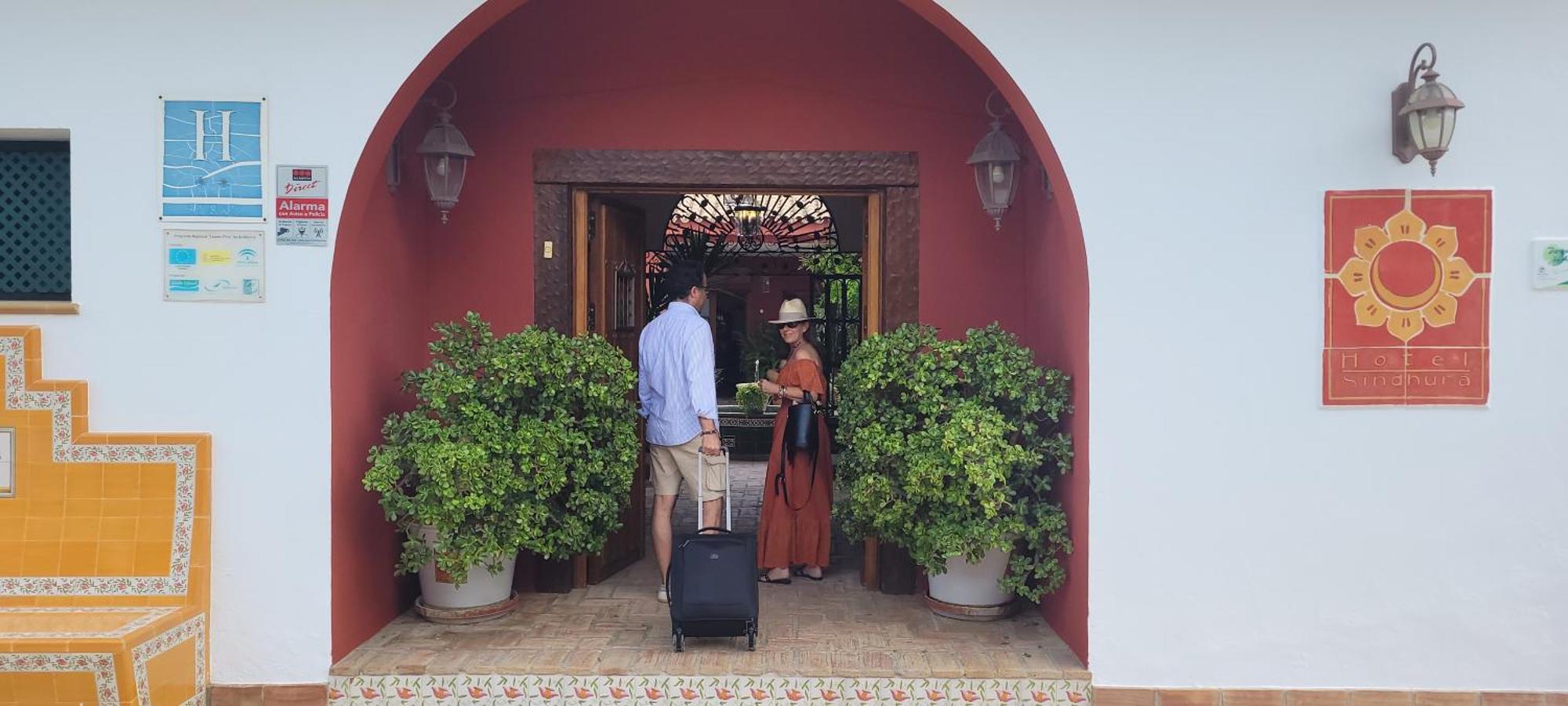 Hotel Sindhura Vejer de la Frontera Bagian luar foto