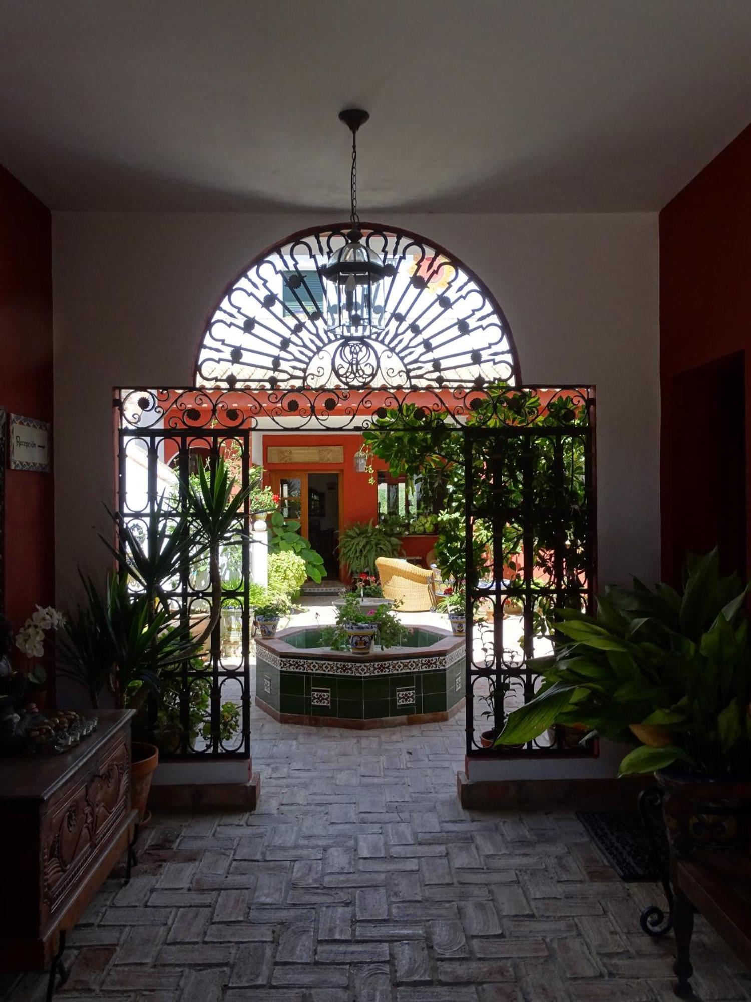 Hotel Sindhura Vejer de la Frontera Bagian luar foto
