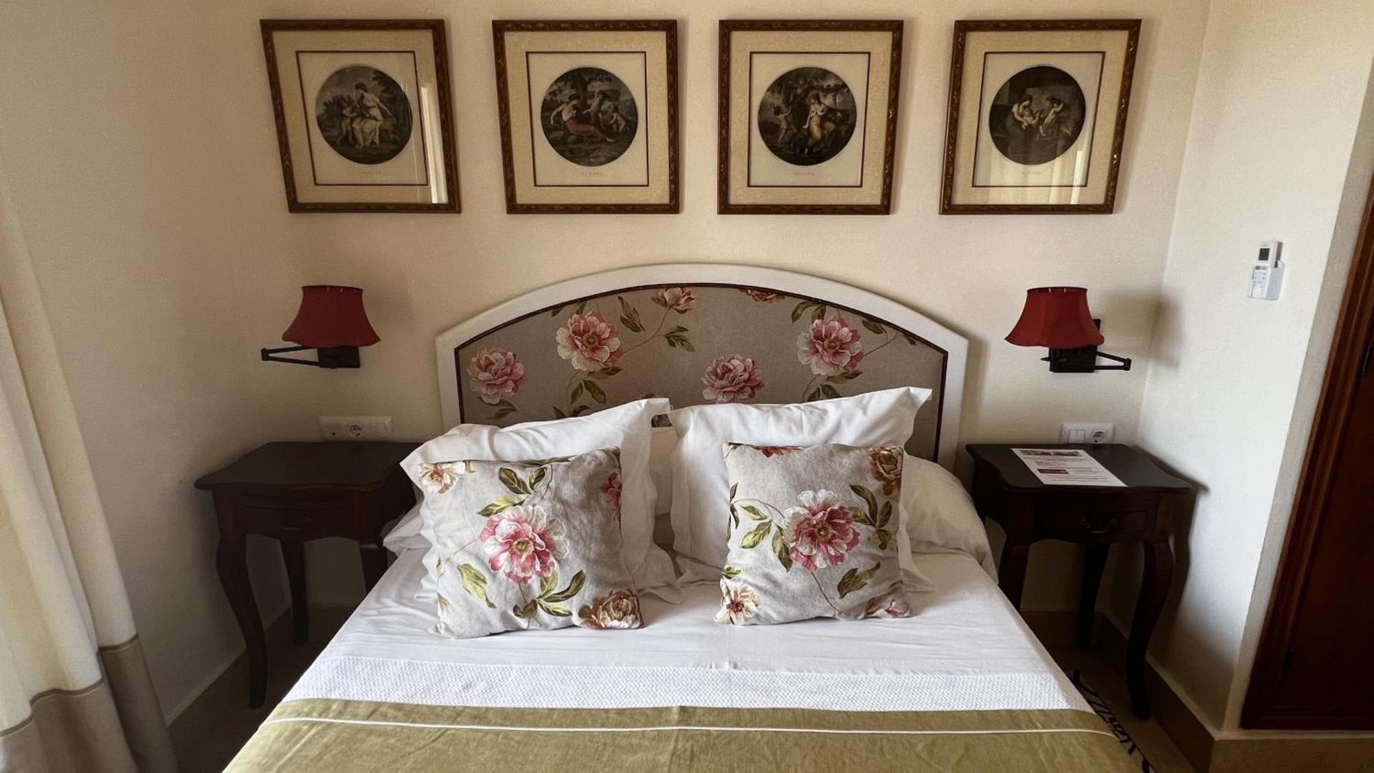 Hotel Sindhura Vejer de la Frontera Bagian luar foto