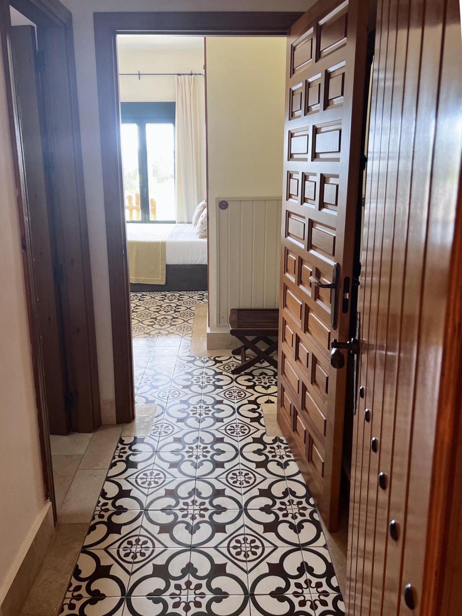 Hotel Sindhura Vejer de la Frontera Bagian luar foto