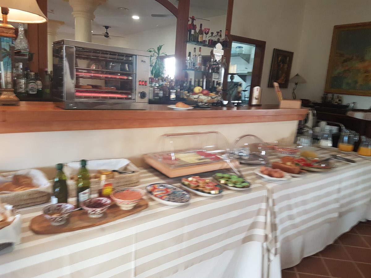 Hotel Sindhura Vejer de la Frontera Bagian luar foto
