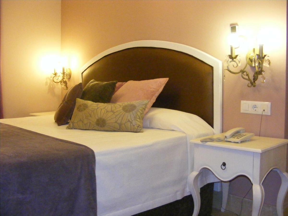 Hotel Sindhura Vejer de la Frontera Bagian luar foto